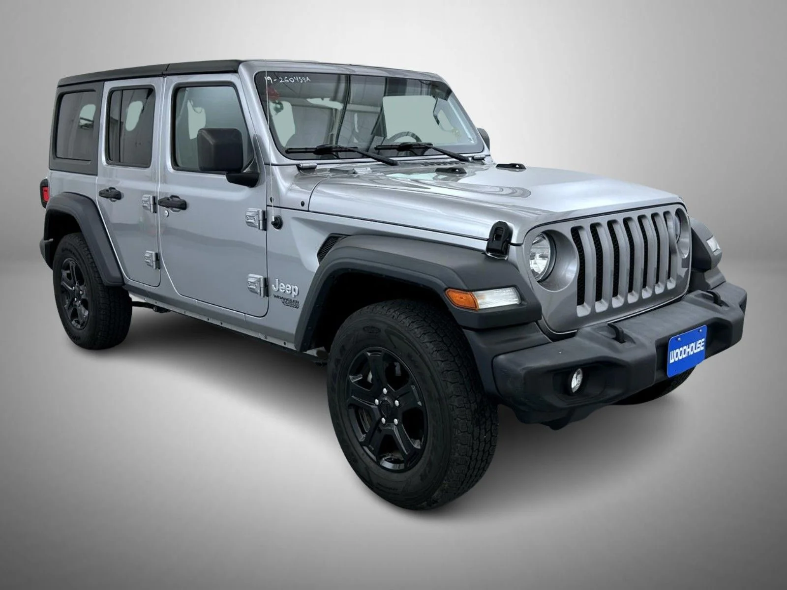 Used 2019 Silver Jeep Unlimited Sport S image 3