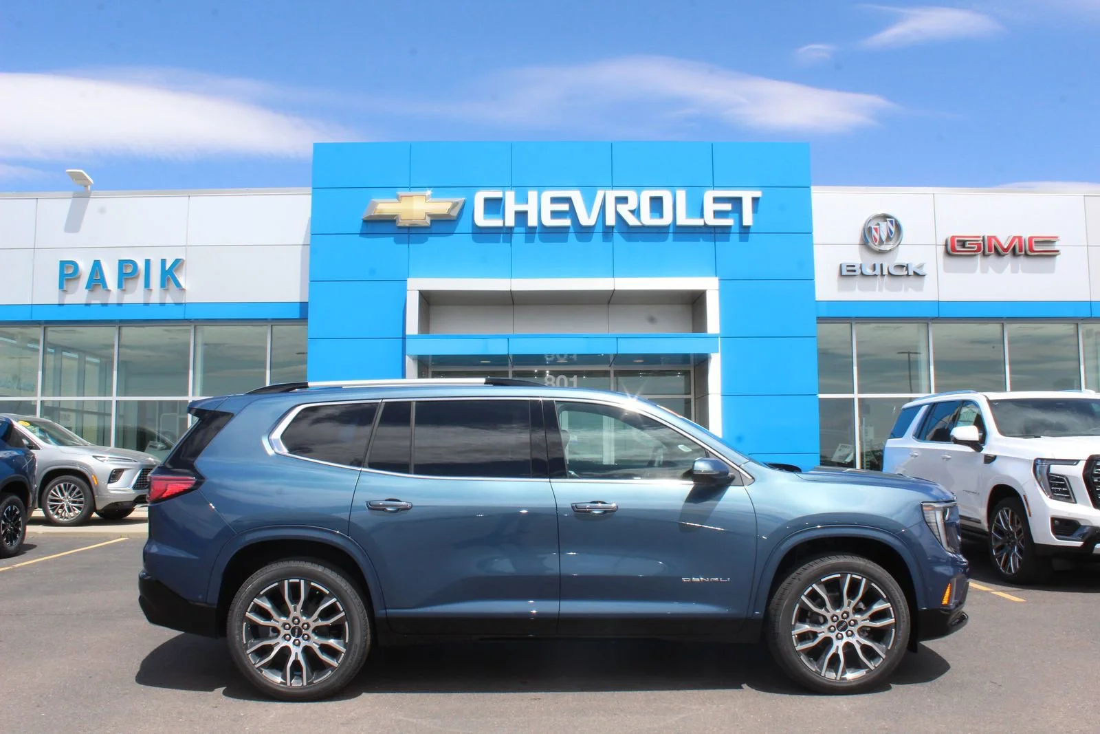 2026 GMC Acadia Denali Ultimate AWD's photo
