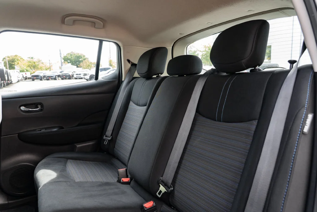 Used 2025 Gray Nissan S image 23