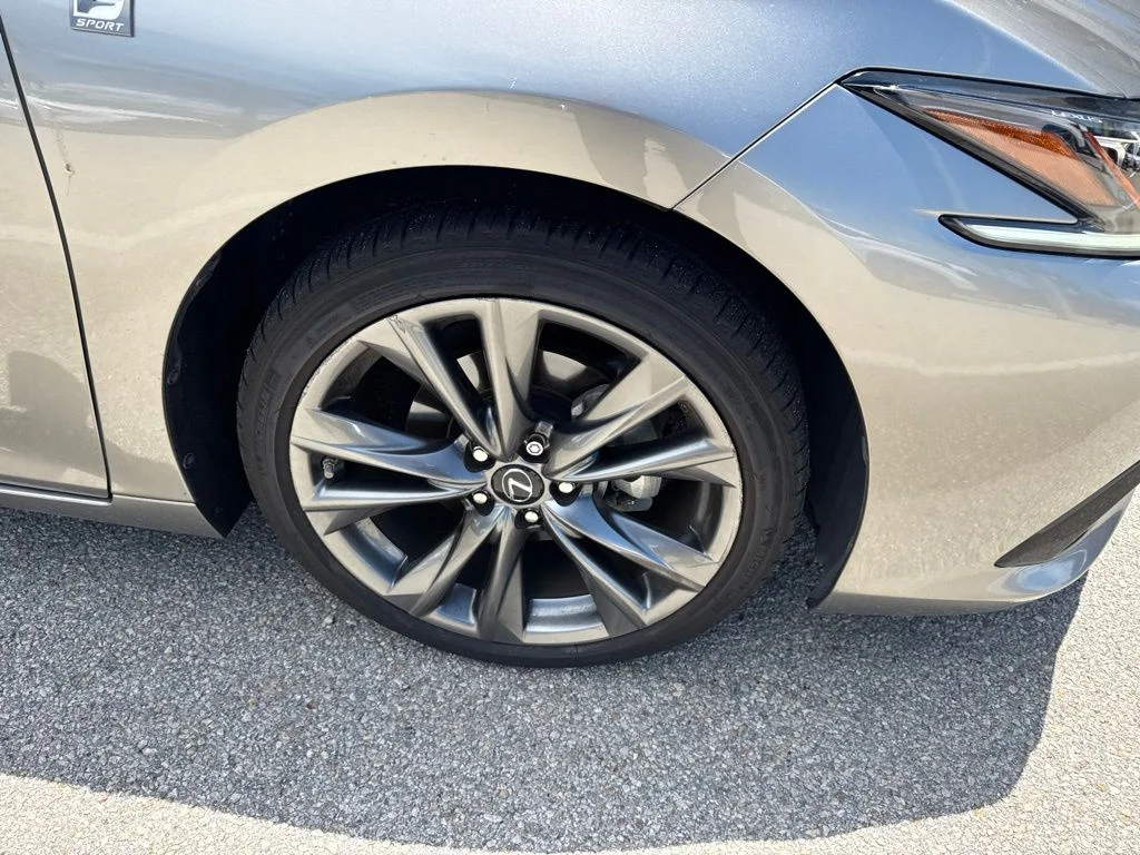Used 2019 Silver Lexus 350 F Sport image 17