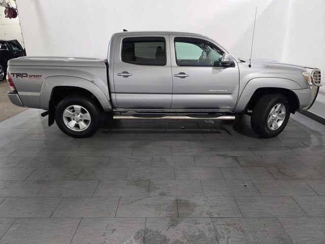 Used 2015 Silver Toyota Base image 6