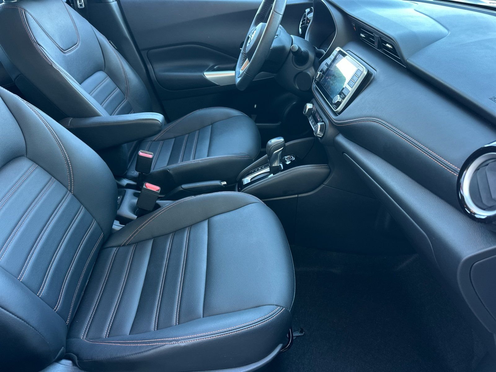 Used 2019 Gun Metallic Nissan SR image 15