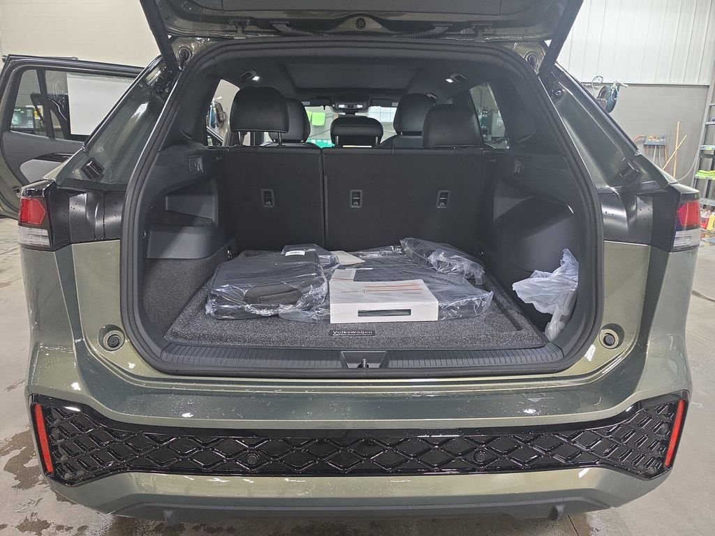 New 2026 Green Volkswagen 2.0T SE R-Line Black image 14