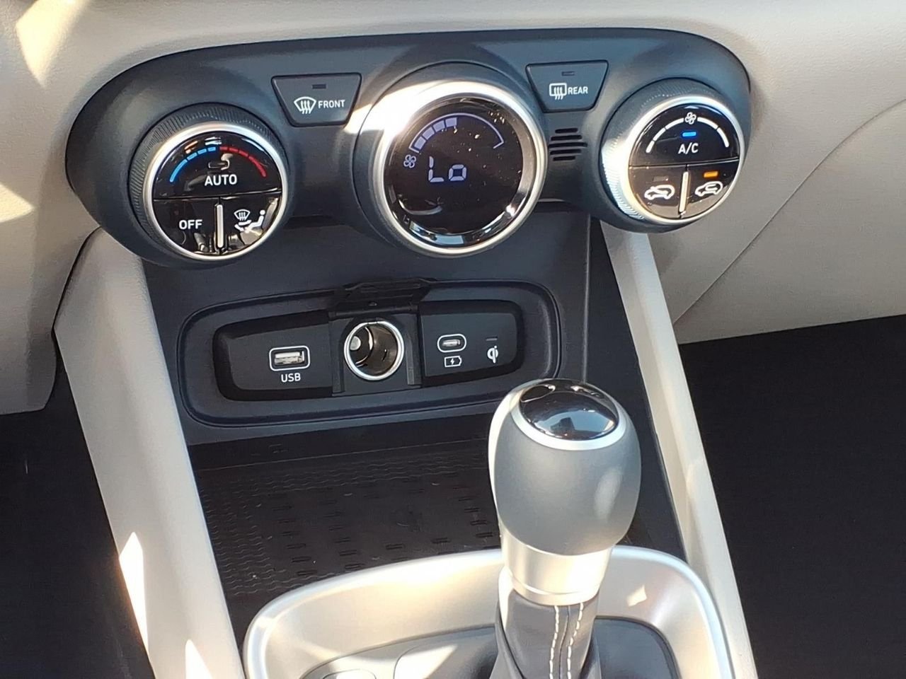 New 2026 Denim w/White Roof Hyundai SEL w/Two-Tone Roof image 24