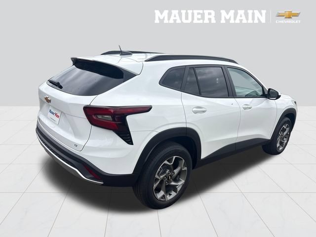 2026 Chevrolet Trax LT - Photo 6
