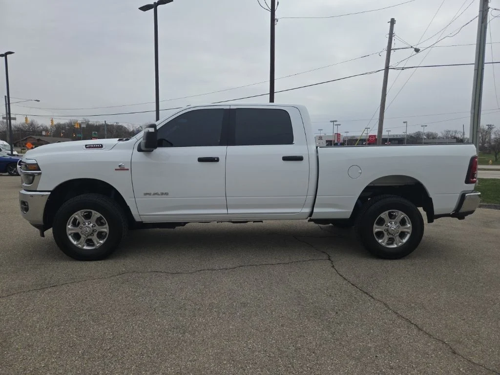 Used 2025 White Ram Big Horn image 4