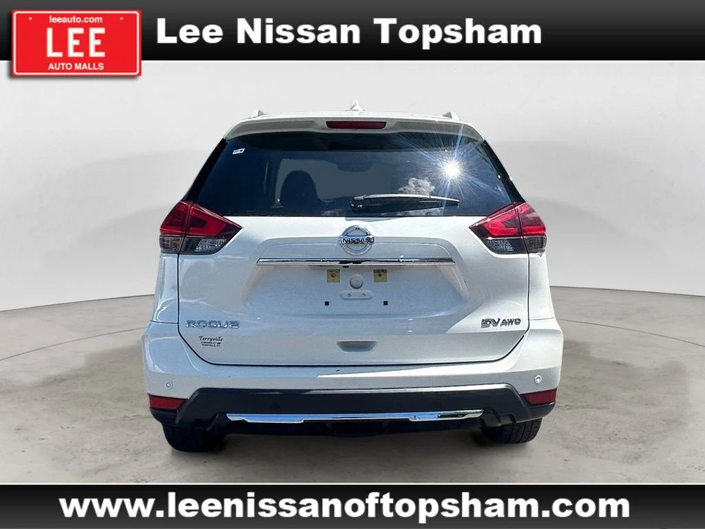 Used 2019 Pearl White Tricoat Nissan SV image 5