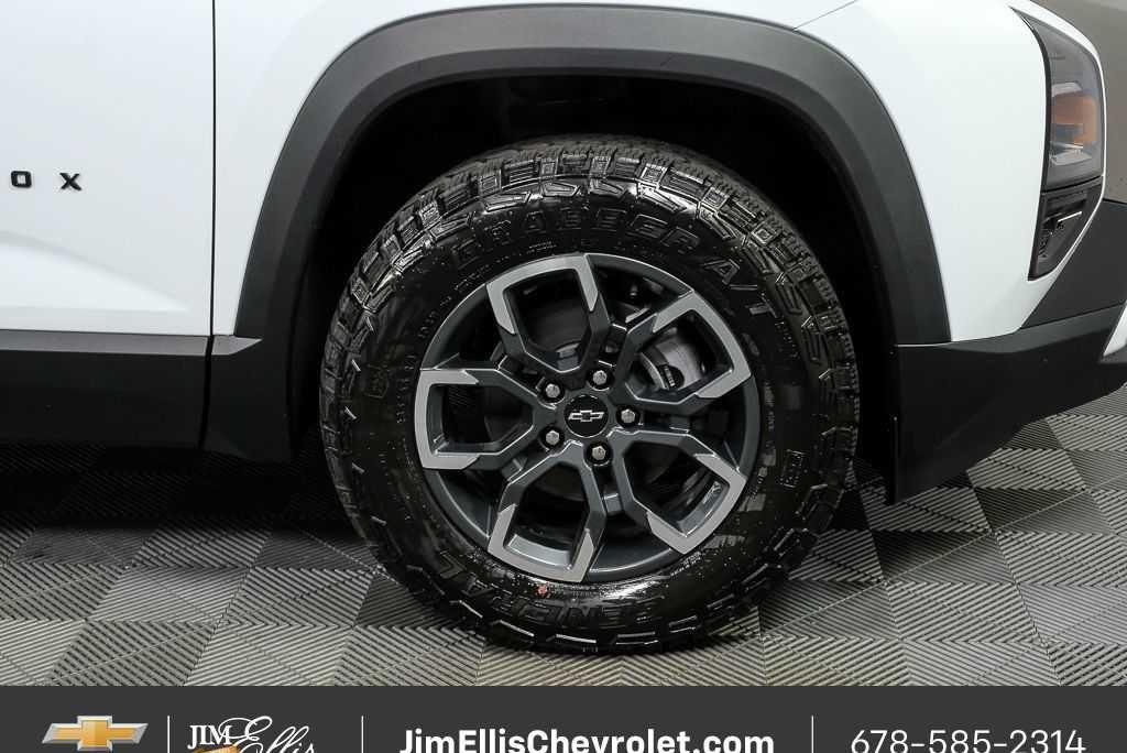 New 2026 Polar White Tricoat Chevrolet ACTIV image 38