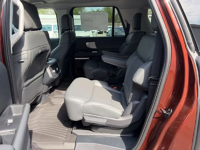 New 2027 Bronze Fire Metallic Tinted Clearcoat Ford MAX Active image 25