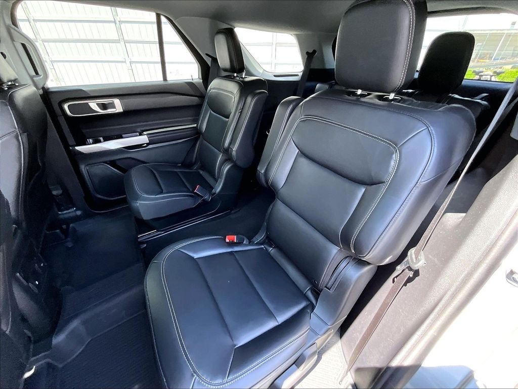 Used 2023 Silver Metallic Ford XLT image 15
