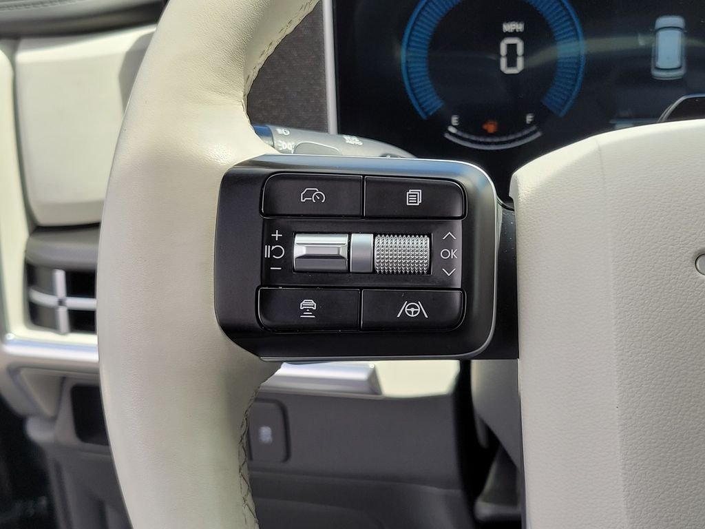 Certified Used 2025 Black Hyundai SEL image 25