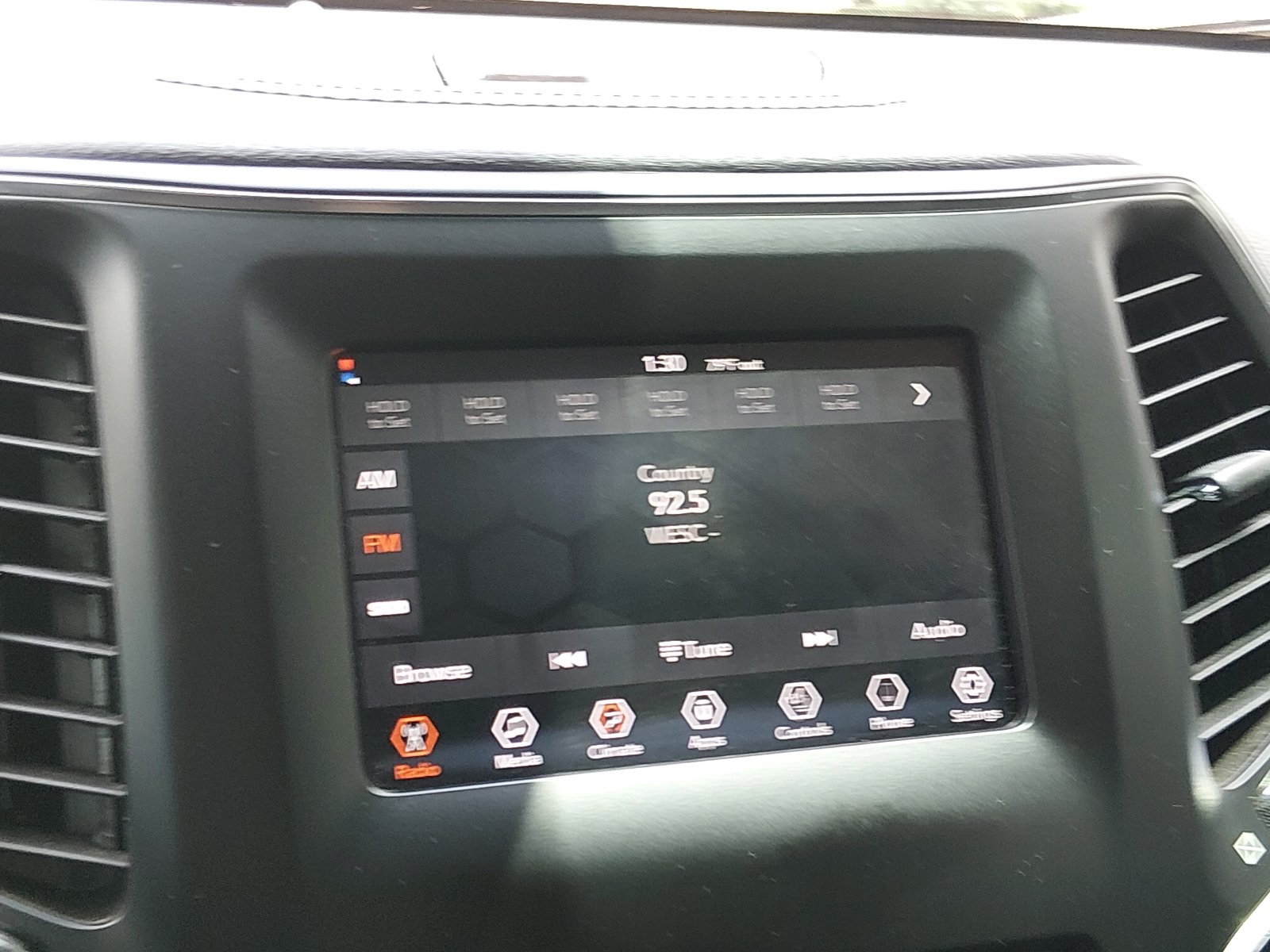 Used 2021 Spitfire Orange Clear Coat Jeep Altitude image 15