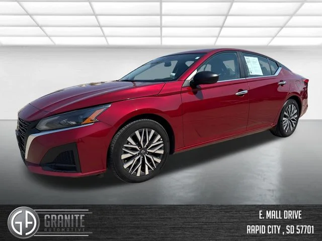 2025 Nissan Altima