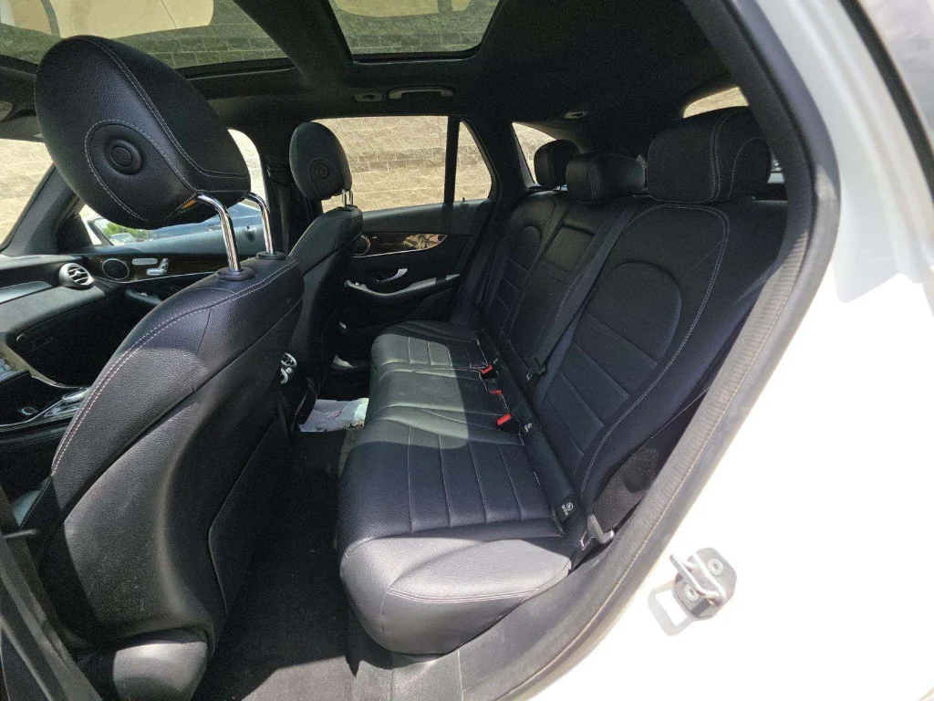 Used 2019 Polar White Mercedes-Benz 300 image 7