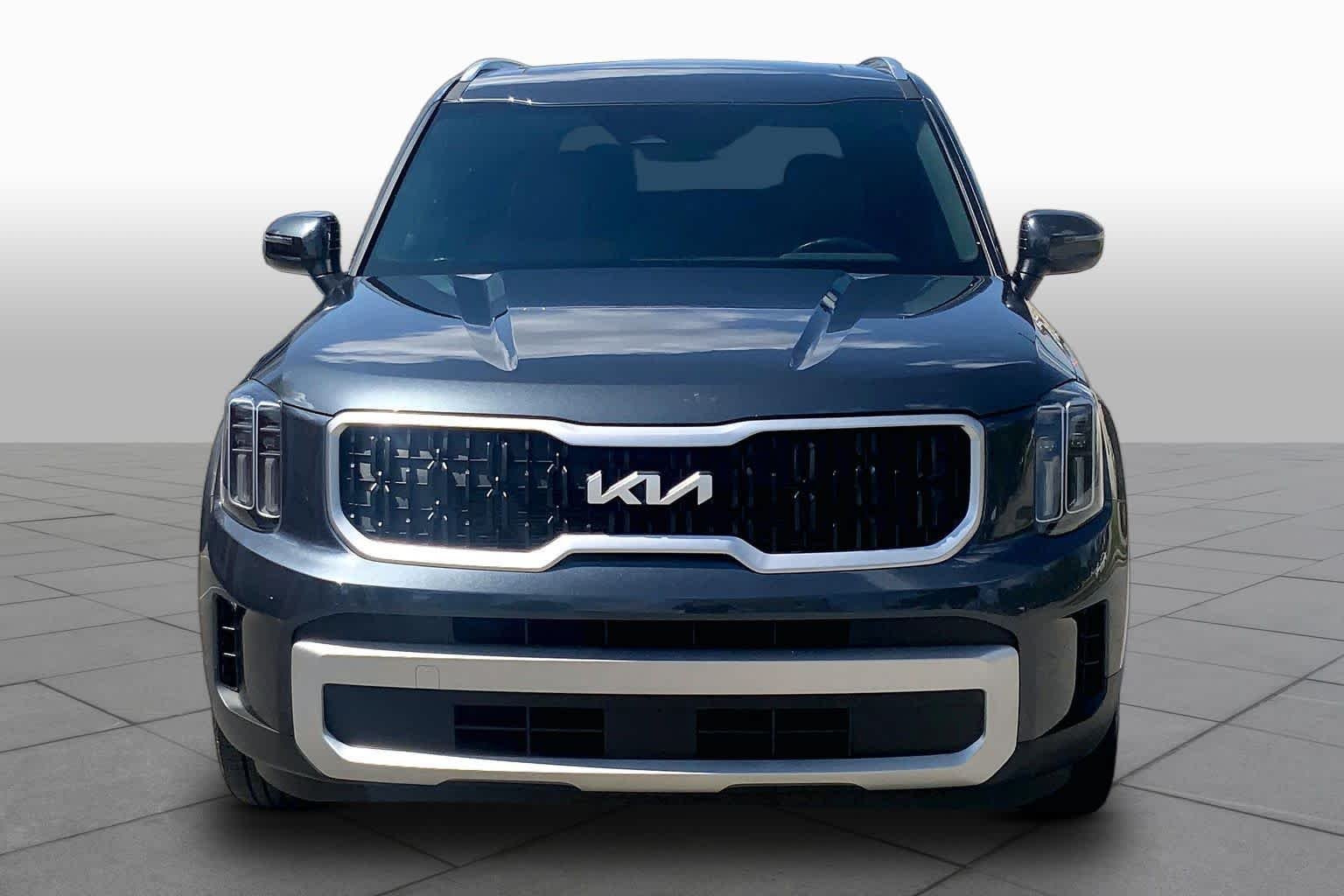 Certified Used 2024 Gravity Gray Kia EX image 4