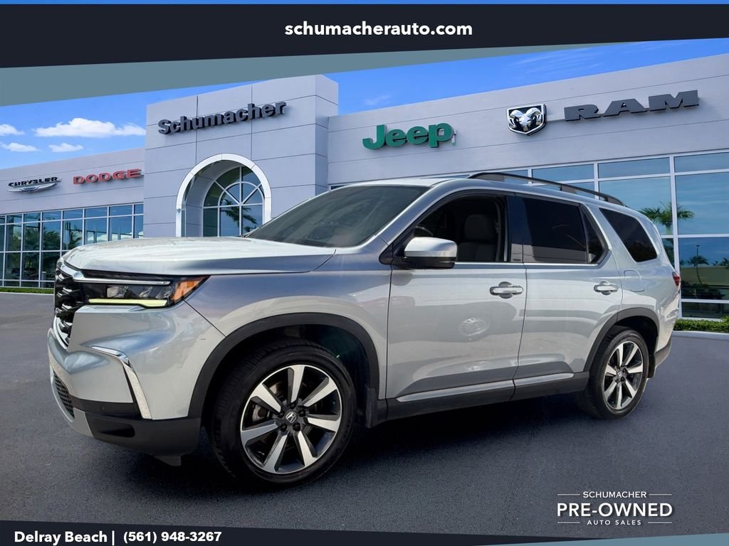 Used 2023 Silver Honda Touring image 3