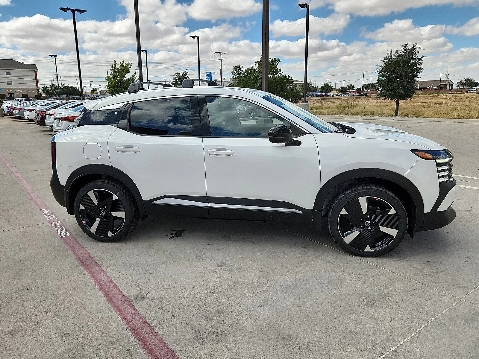 New 2026 QAC Aspen Whit Nissan SR All-Wheel Drive image 5