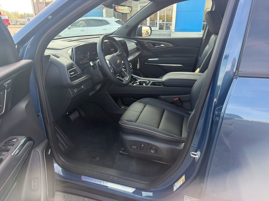 New 2026 Lakeshore Blue Metallic Chevrolet High Country image 10