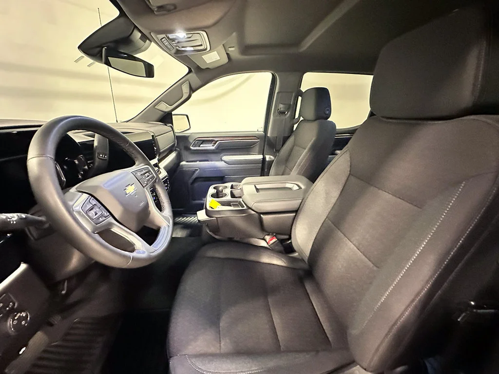 Used 2026 Sterling Gray Metallic Chevrolet LT (2FL) image 3