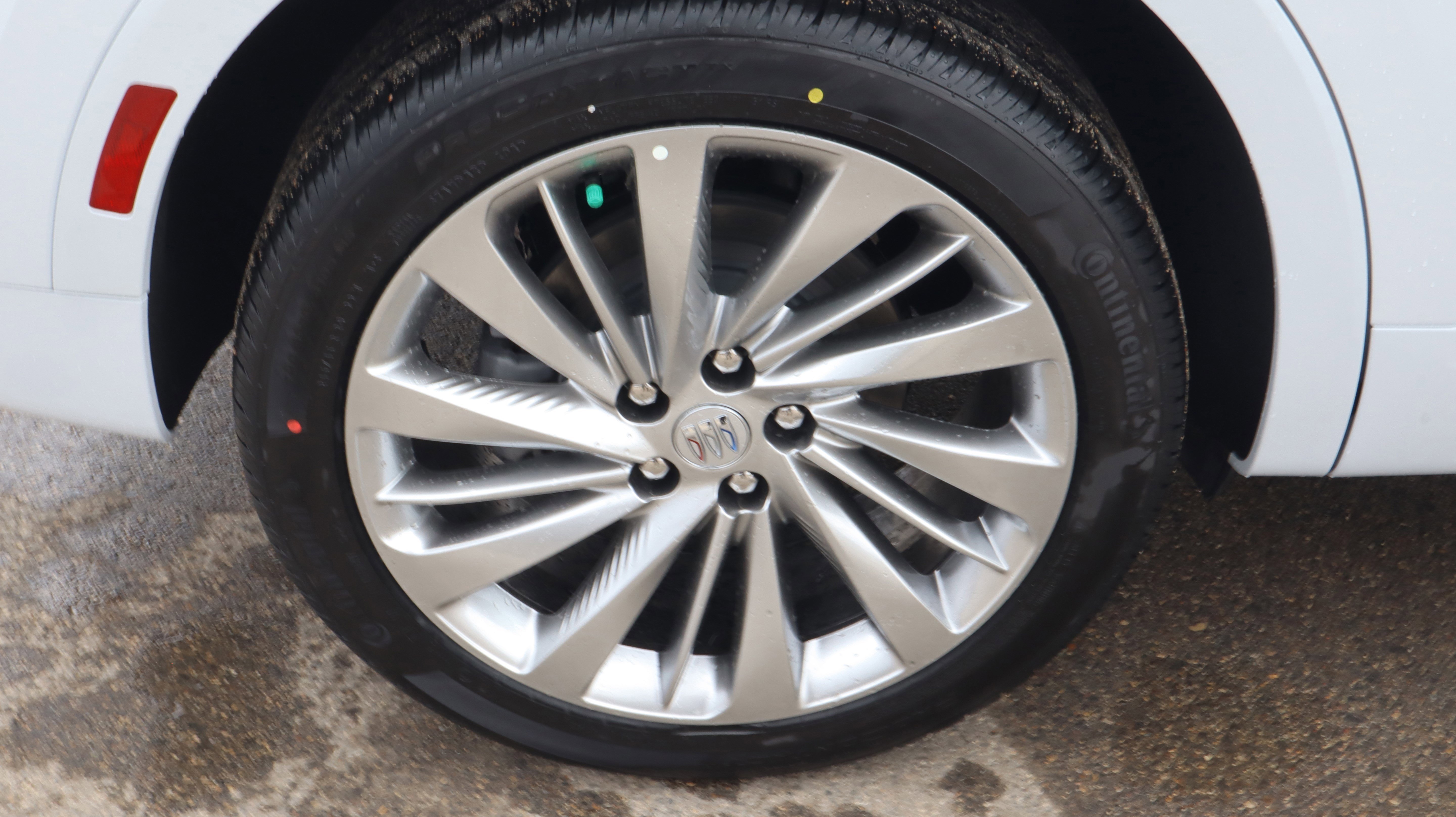 2026 Buick Envision Avenir - Photo 17