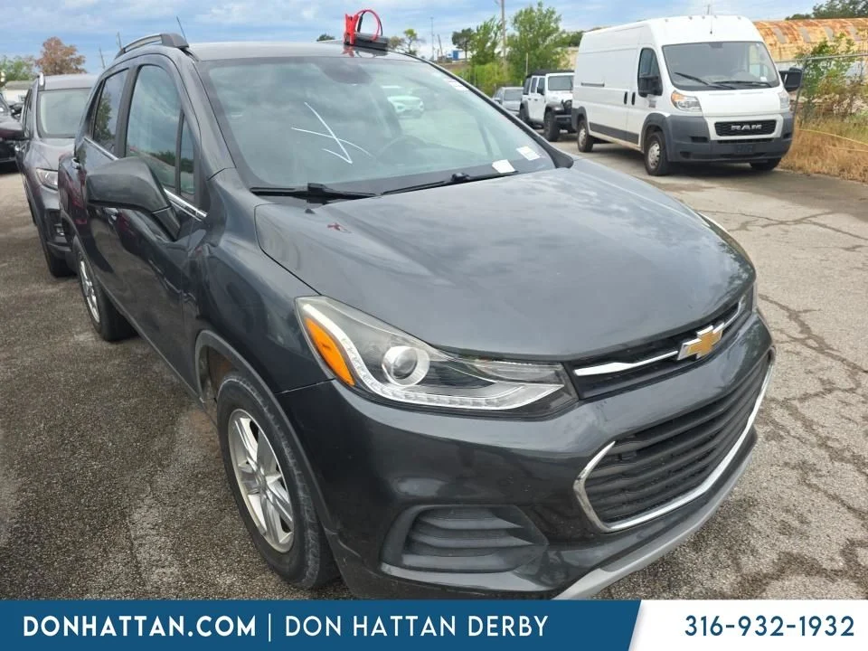 Used 2018 Chevrolet Trax LT with VIN KL7CJLSB4JB677291 for sale in Augusta, KS