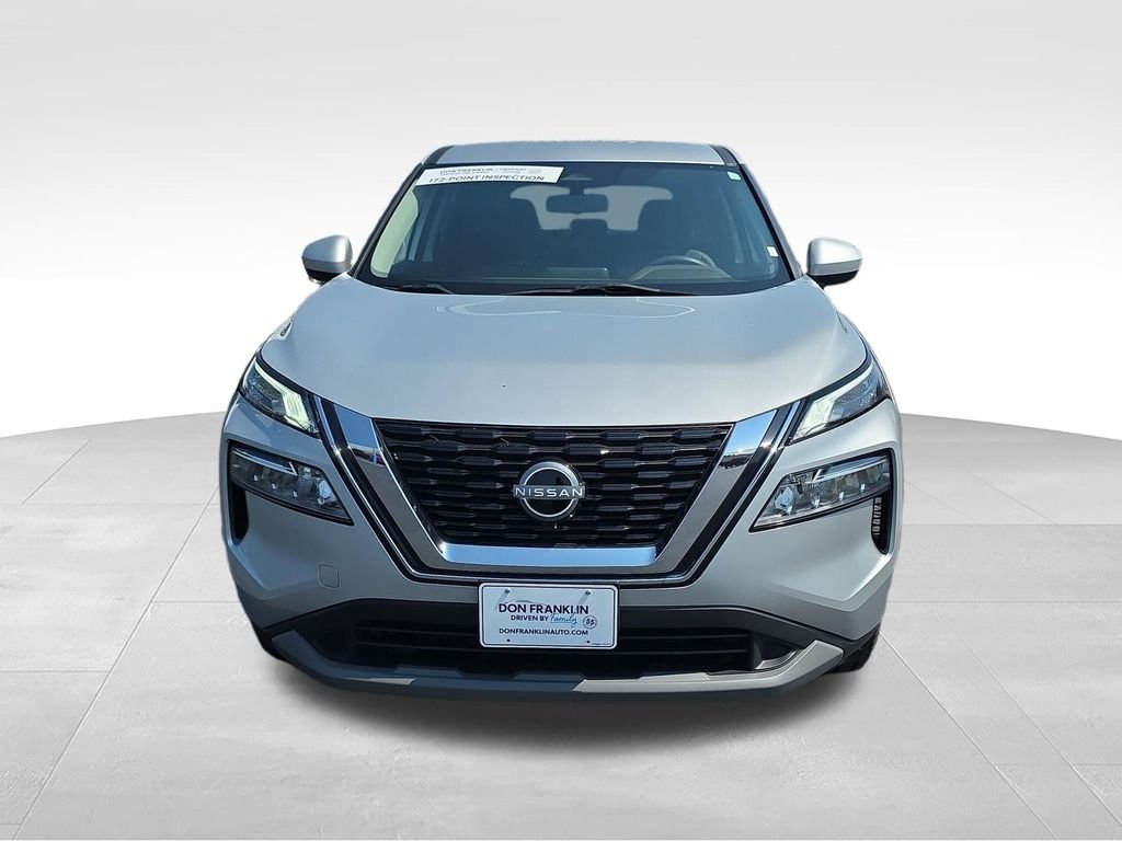 Used 2023 Silver Nissan SV image 9
