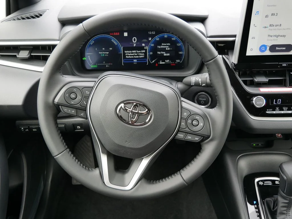 New 2026 Wind Chill Pearl <sup>1</sup> Toyota  SE image 8
