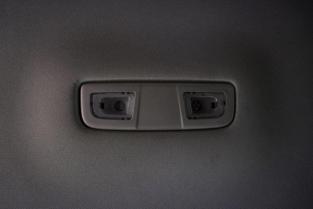 Used 2021 White Chevrolet LT image 11