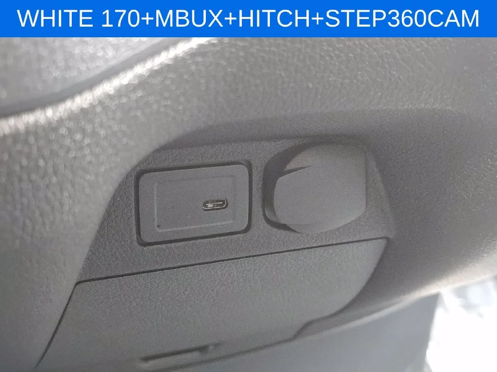 New 2026 Arctic White Mercedes-Benz Cargo 170 WB image 26