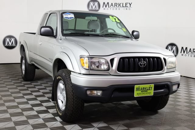 Used 2002 Silver Toyota  image 20