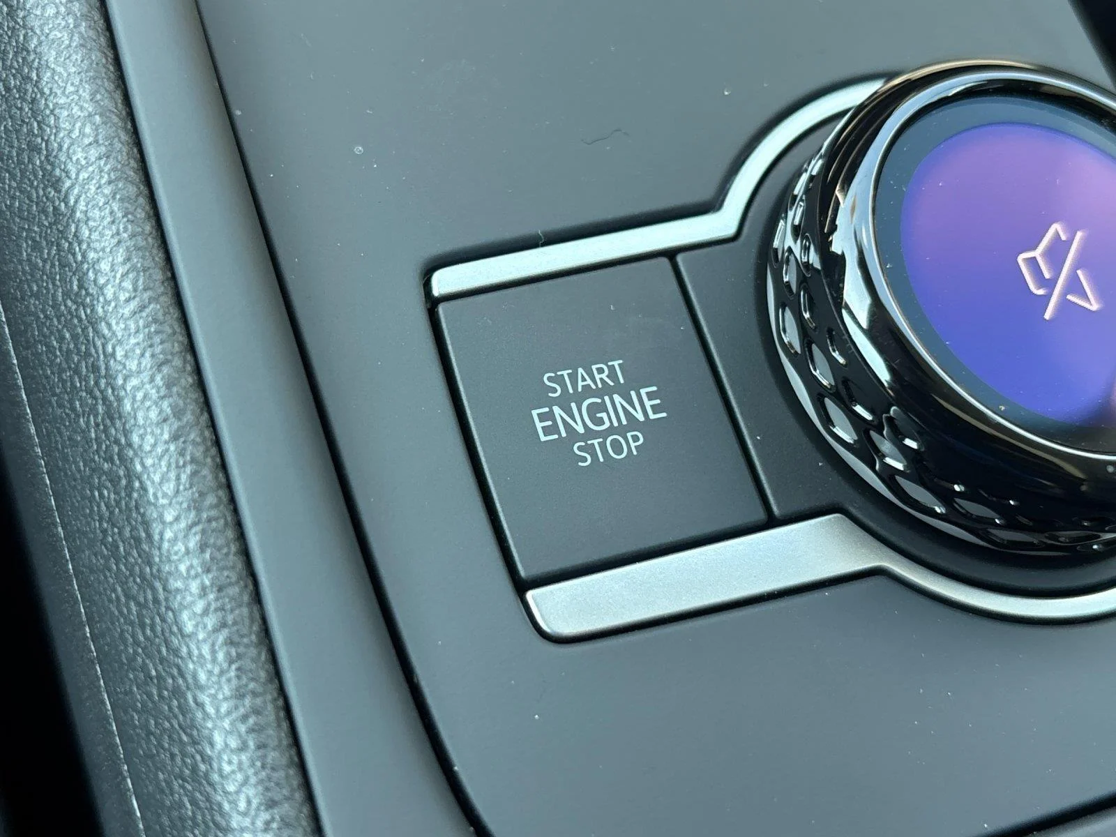 New 2026  Volkswagen SE image 23