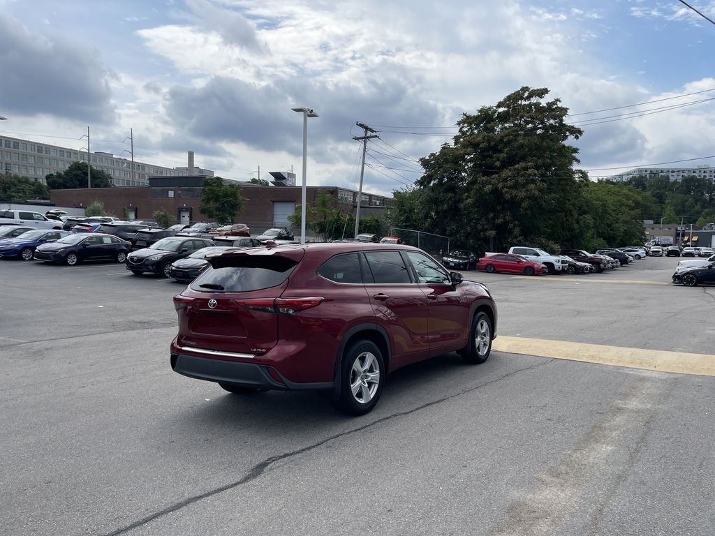 Used 2020 Red Toyota LE image 8