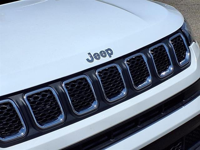 Certified Used 2024 Bright White Clear Coat Jeep Latitude image 28