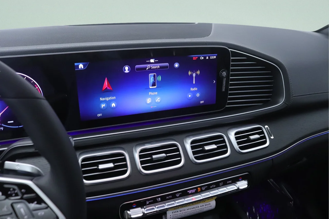 New 2026 MANUFAKTUR Alpine Grey Mercedes-Benz 450 Coupe 4MATIC® image 5