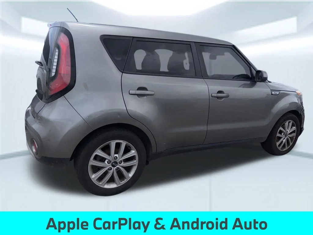 Used 2018 Gray Kia Plus image 9