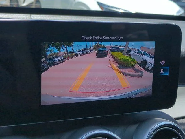 Used 2020  Mercedes-Benz GLC 300 image 18
