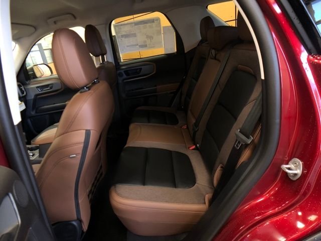 New 2025 Ruby Red Metallic Tinted Clearcoat Ford Outer Banks® image 21