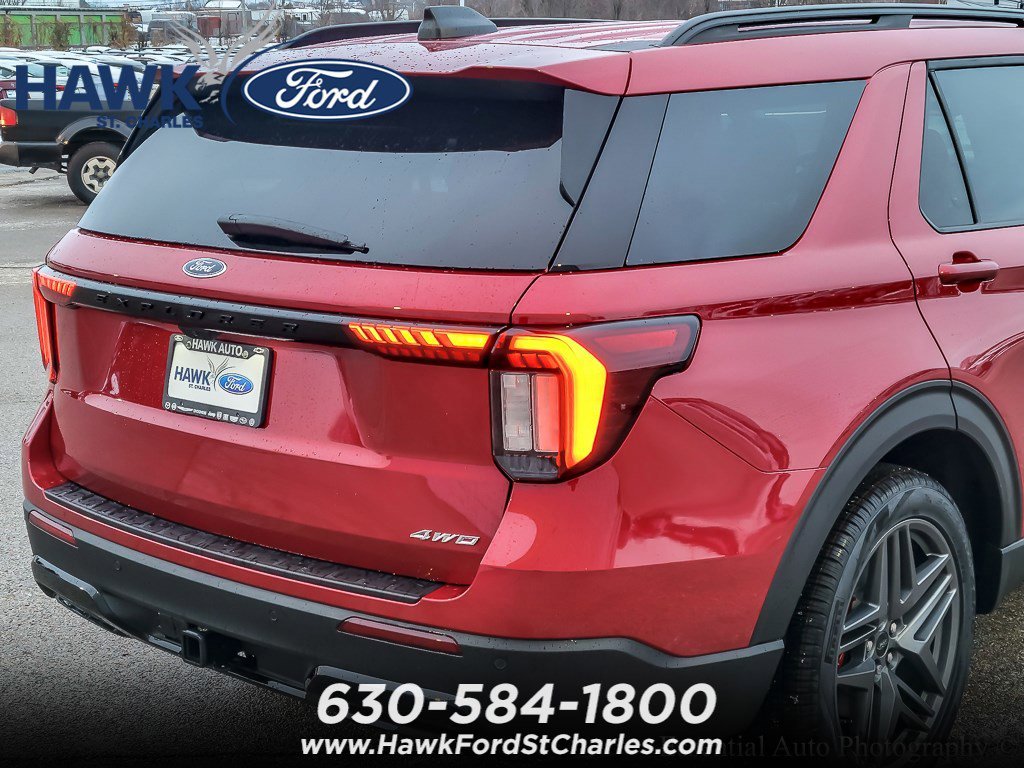 New 2026 Rapid Red Metallic Tinted Clearcoat Ford ST-Line image 6