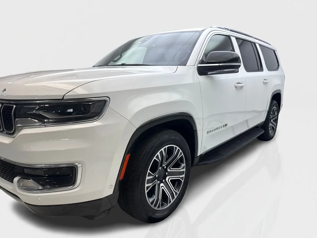 Used 2024 White Jeep Series II image 11