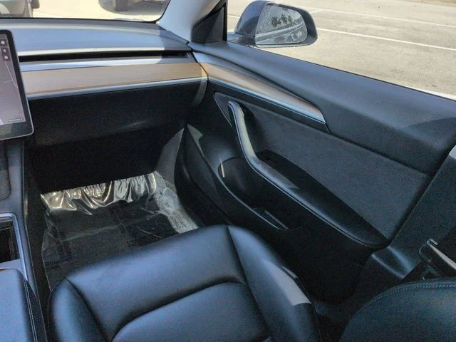 Used 2021 Silver Metallic Tesla Standard Range Plus image 15