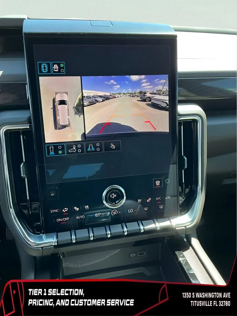 New 2026 Sterling Metallic GMC Elevation image 32