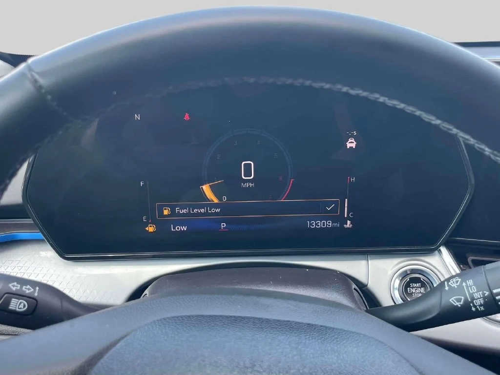 Used 2024 Gray Chevrolet LT image 24