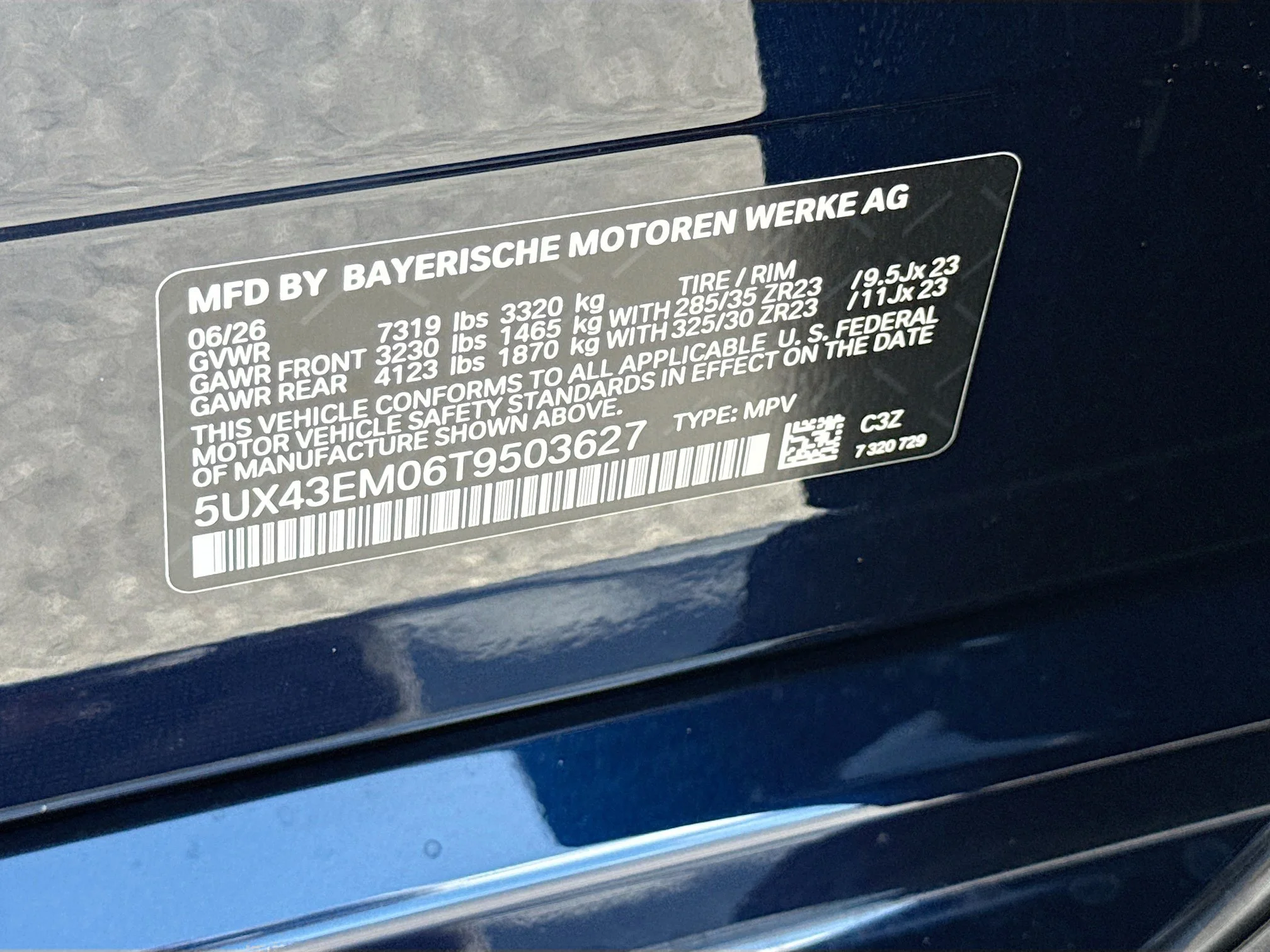New 2026 Tanzanite Blue II Metallic BMW ALPINA XB7 image 46