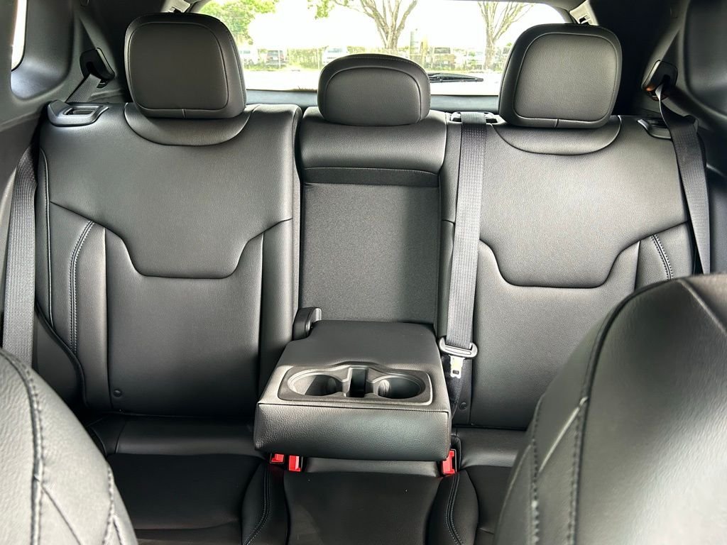 2025 Jeep Compass Limited - Photo 13