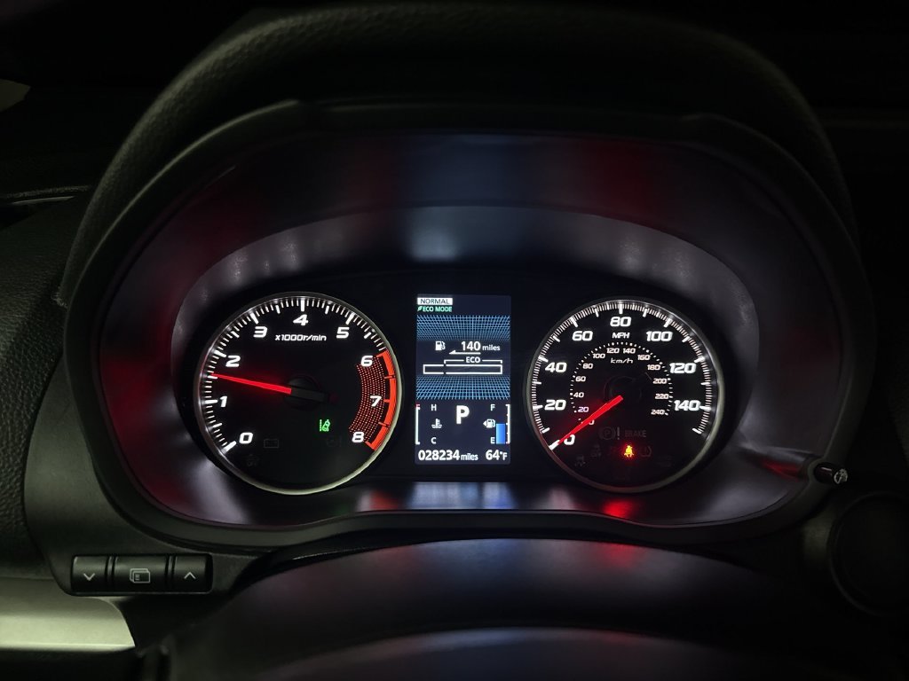 Used 2023 Silver Mitsubishi LE image 21