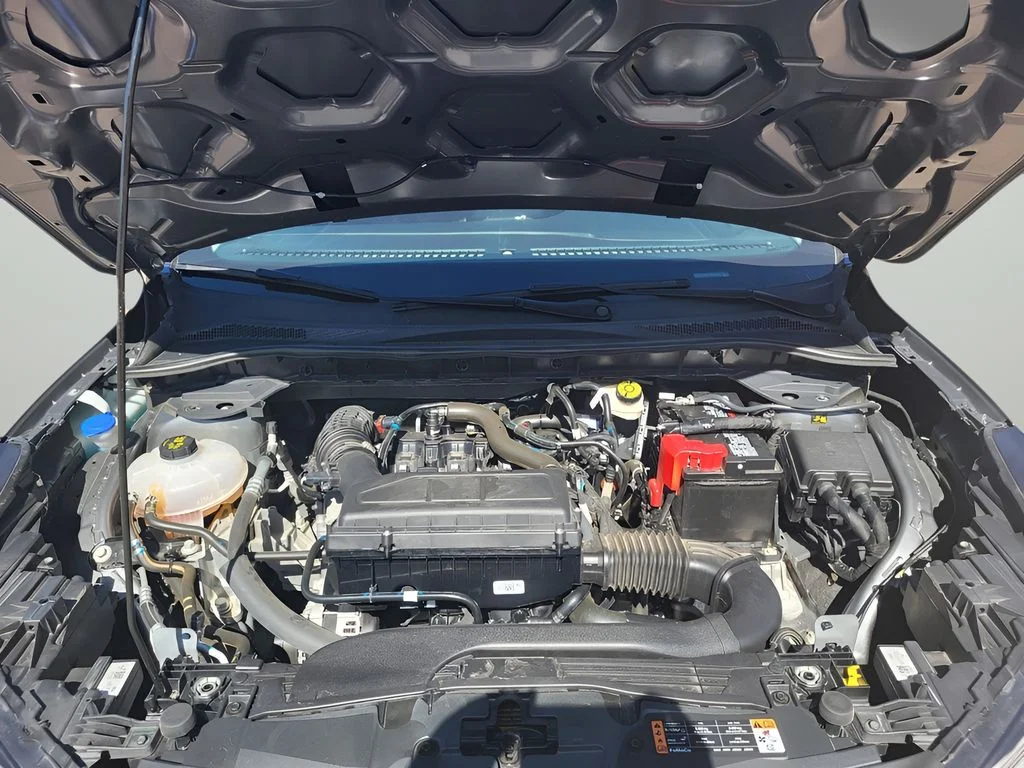 Used 2024 Carbonized Gray Metallic Ford Active image 7
