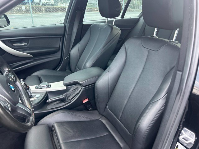 Used 2017 Black BMW 320i xDrive image 8