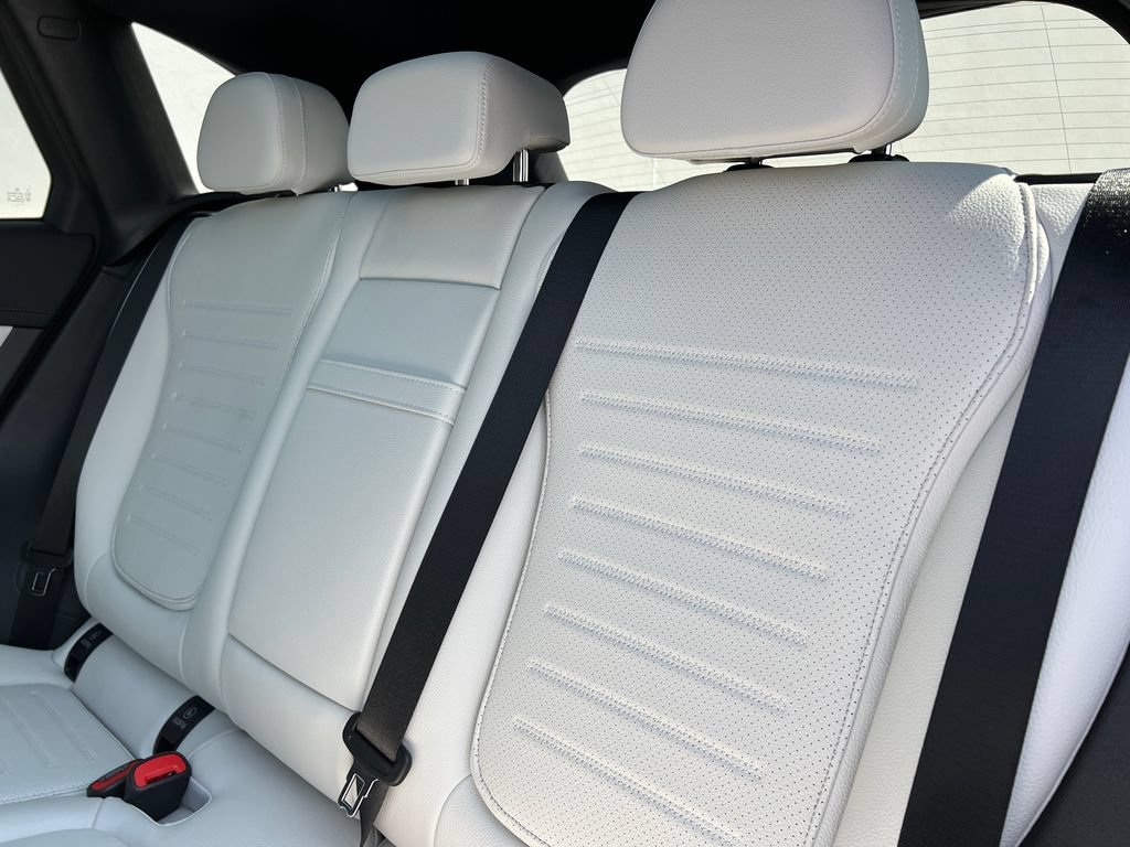 New 2026 MANUFAKTUR exclusive graphite grey magno Mercedes-Benz GLC 300 image 59