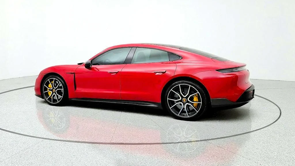 Used 2022 Carmine Red Porsche Turbo S AWD w/ Carbon Sportdesign Pkg, Burmester & Premium Pkg image 7