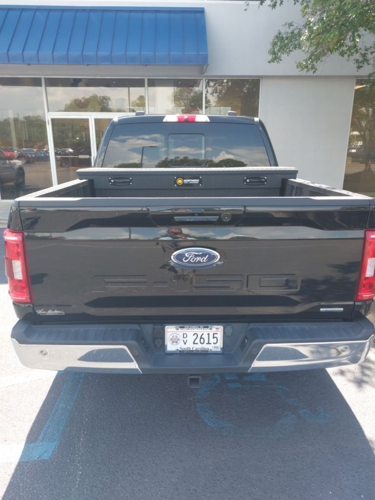 Used 2021 Black Ford XLT image 6